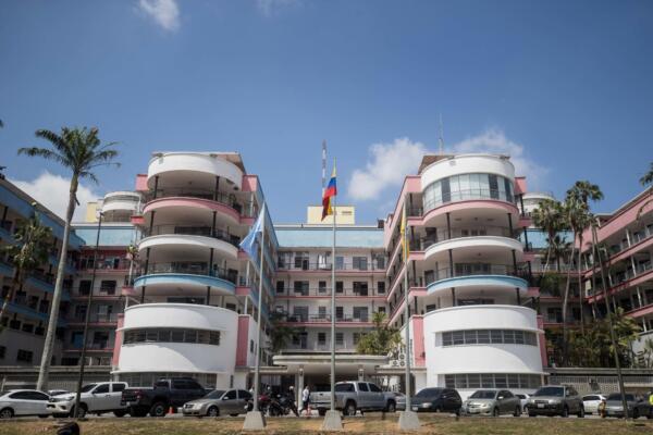 Vista externa de un hospital publico, en Caracas (Venezuela), en una fotografía de archivo. Foto: fuente externa.