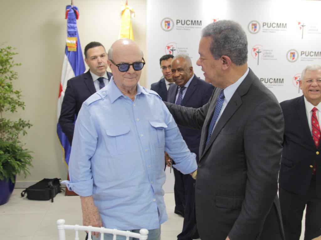 Expresidentes de la República Hipolito Mejía y Leonel Fernández 