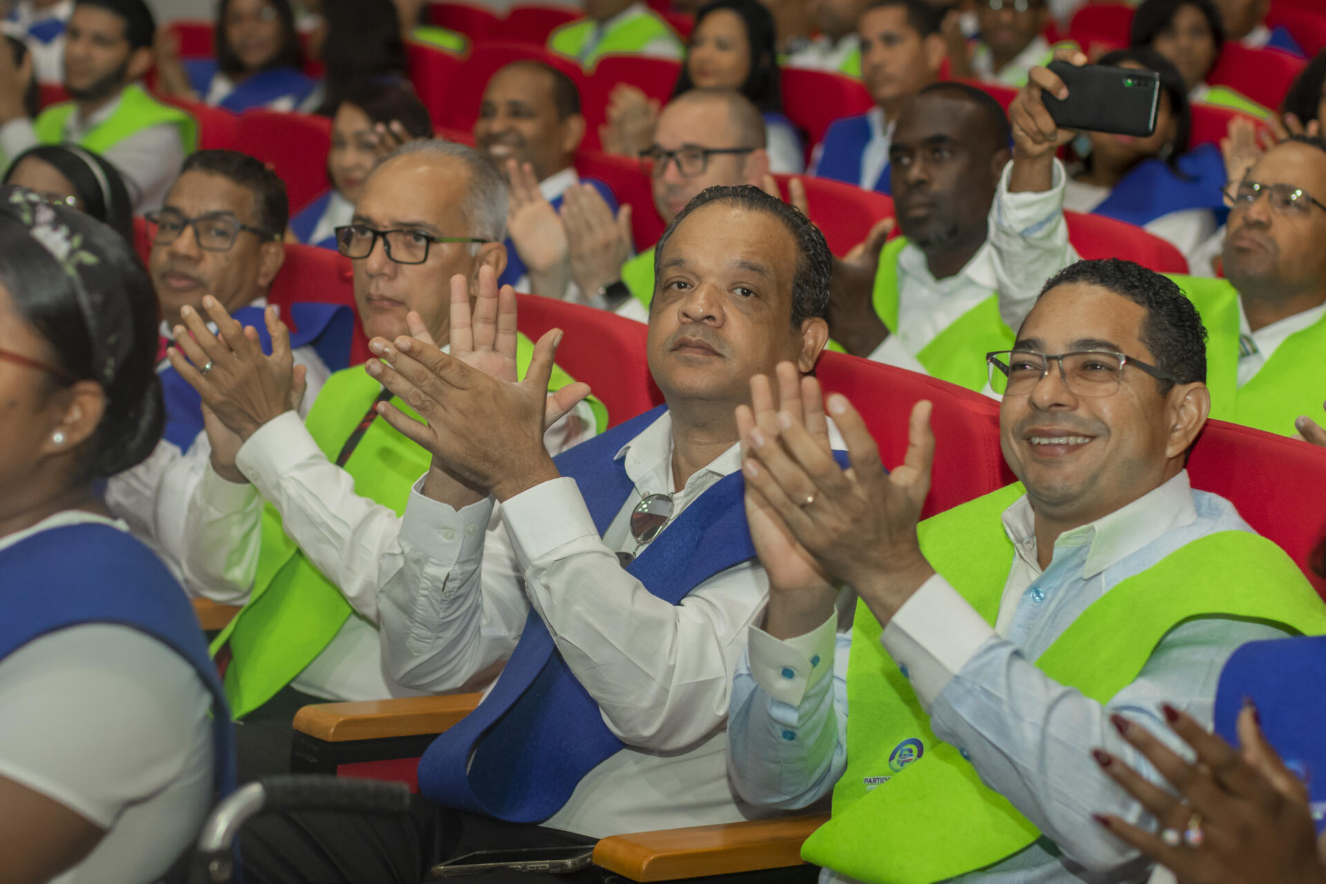 País Posible gradúa 350 candidatos de su Programa de Formación Política