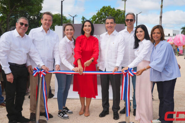 Primera dama, MICM, ADN y Banco Popular inauguran Parque Los Girasoles, Distrito Nacional 