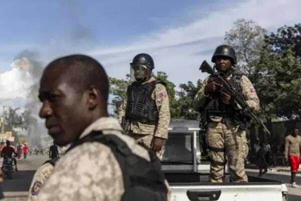 Jamaica forma militares haitianos. Fuente: externa.