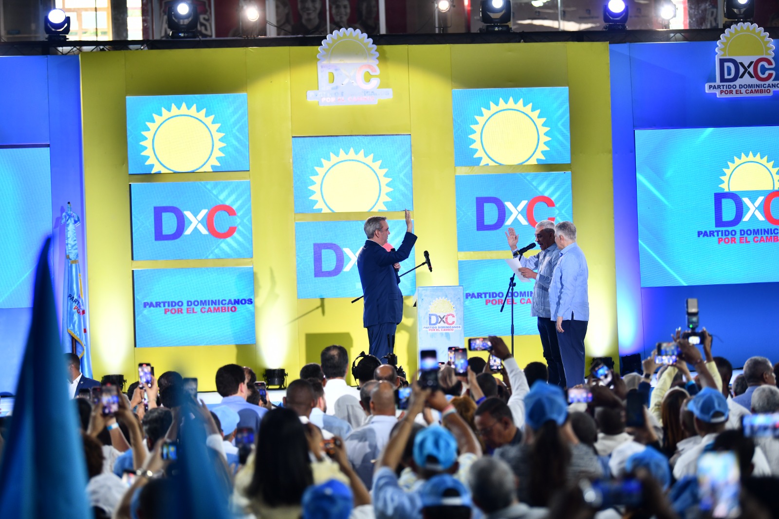 Partido Dominicanos por el Cambio proclamó a Luis Abinader como su candidato a la presidencia 2024