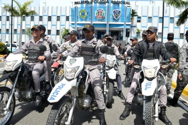Patrullaje agentes Policía Nacional. (fuente externa)  
