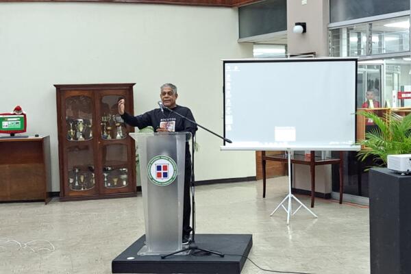 Arquitecto y docente, Rudy Arias Cepeda. Foto: fuente externa.
