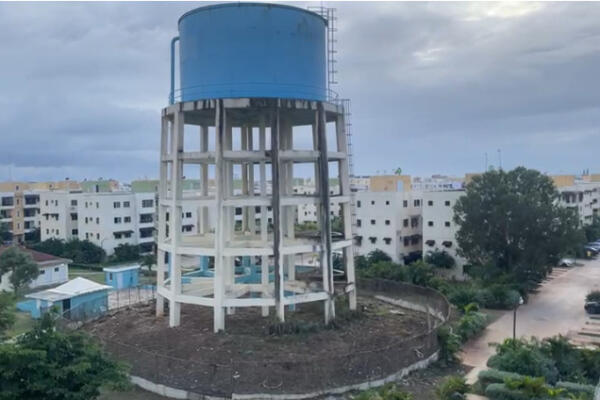 
Acueducto del residencial San Isidro Labrador.(CDN digital).
