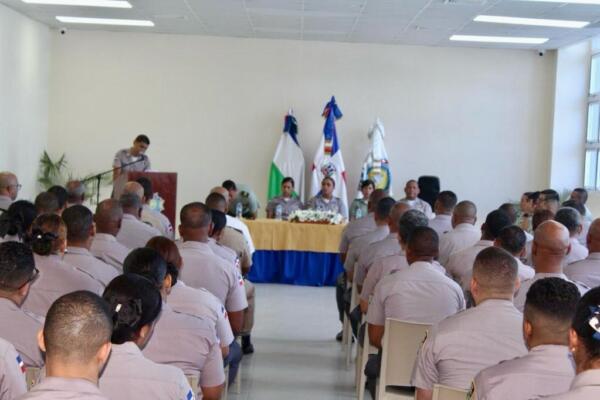 IPES continúa proporcionando conocimientos a los miembros de la PN; concluye diplomado. (Foto: Fuente Externa)