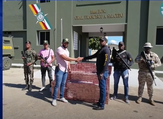 ERD y Cesfront  incautan contrabando  de cigarrillos. (CDN digital).