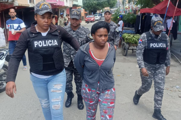 Nicole Rosario mujer que le corto el rostro a su bebé supuestamente para vengarse de su esposo (foto: fuente externa)