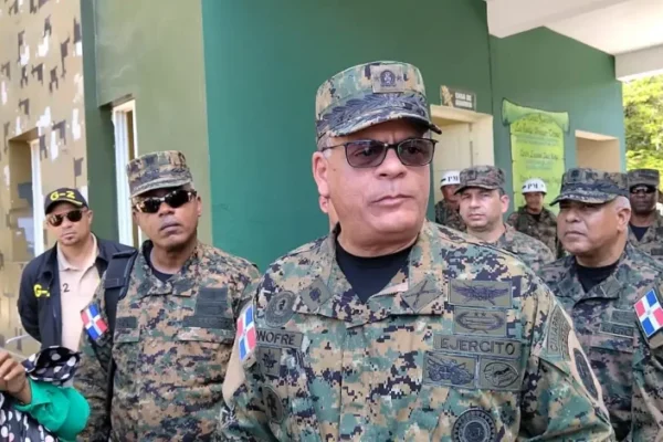 Carlos Antonio Fernández Onofre, comandante general del  ERD (Foto: Fuente externa).