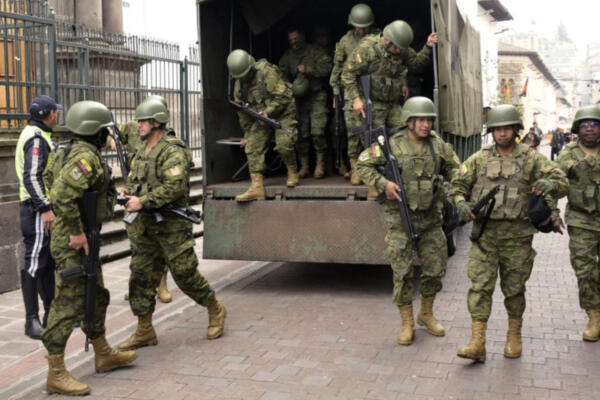 Miembros de la policía de ecuador. FOTO: Fuente externa
