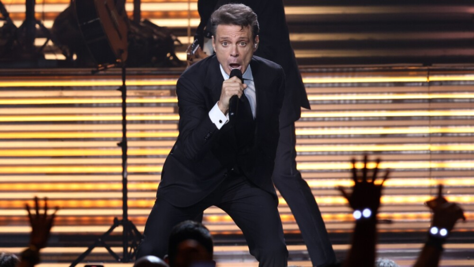 El cantante mexicano, Luis Miguel durante su presentación en el Estadio Olímpico Félix Sánchez. Foto: Fuente externa