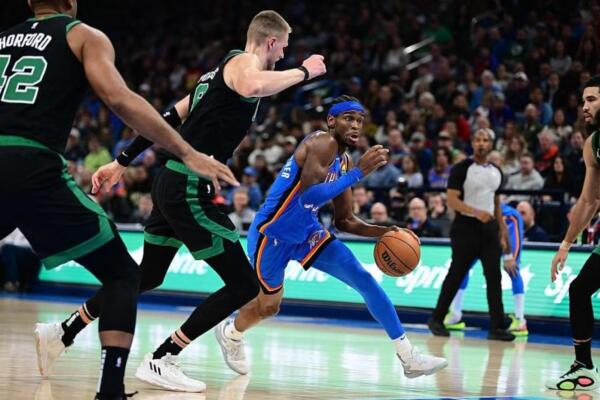 En el mejor partido de los resultados de la NBA de anoche Al Horford anotó 7 puntos en 20 minutos de acción.