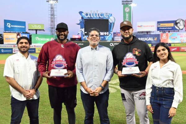 Entrega de premios a los ganadores