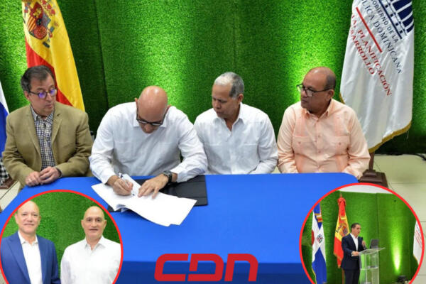 Imagen del momento que se firmó el acuerdo sobre el ordenamiento territorial.( Foto: Fuente externa).