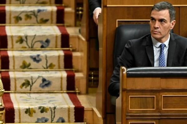 Presidente Pedro Sánchez en el parlamento español. Foto: fuente externa.