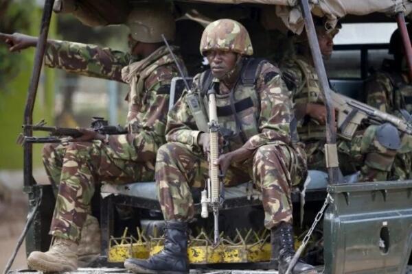 Militares de Kenia en despliegue contra la delincuencia en Haití. Foto: fuente externa.