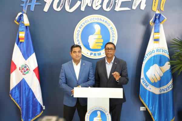 Kelvin Cruz y Víctor D’ Aza