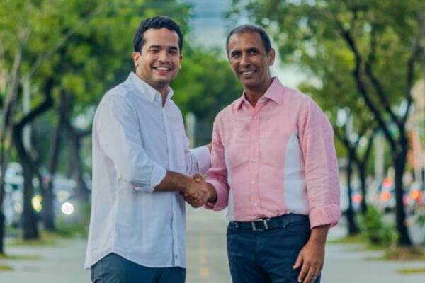 Los candidatos políticos Omar Fernández y Domingo Contreras. Foto: Fuente externa. 