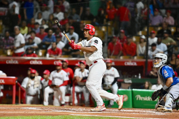 Leones empatan con los Tigres en su busqueda de llegar a la final