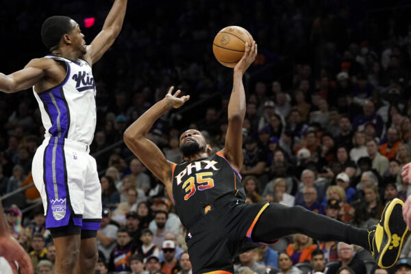 En este juego de la NBA, Phoenix cerró el partido para ganarlo 23-4, y así llevarse la victoria del duelo que se transmitió en CDN Deportes.