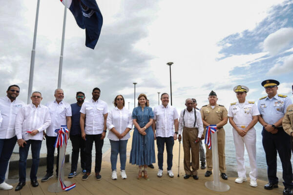 Raquel Peña inaugura obras en San Cristóbal. (Foto: fuente externa) 