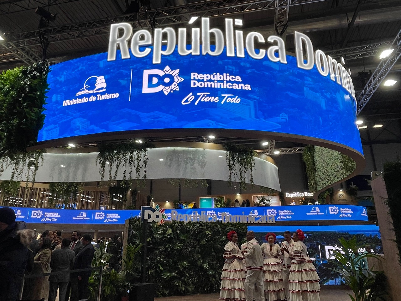 República Dominicana promociona tres destinos en FITUR 2024