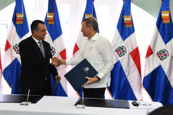 Roberto Álvarez y Román Jáquez Liranzo. (Foto: fuente interna) 