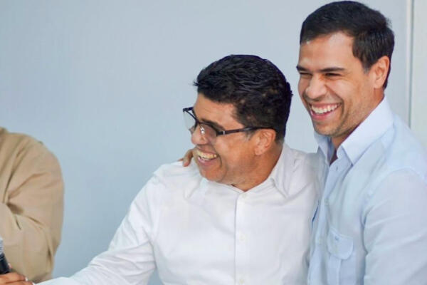 Roberto Ángel Salcedo y Dío Astacio. Foto. Fuente externa. 