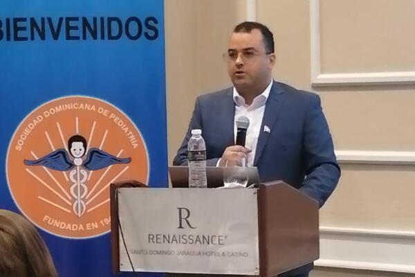 Doctor Jose Luis Cruz, médico especialista en epidemiología y director del Centro de Prevención y Control de Enfermedades Transmitidas por Vectores y. Zoonosis (CECOVEZ). Foto: fuente externa.