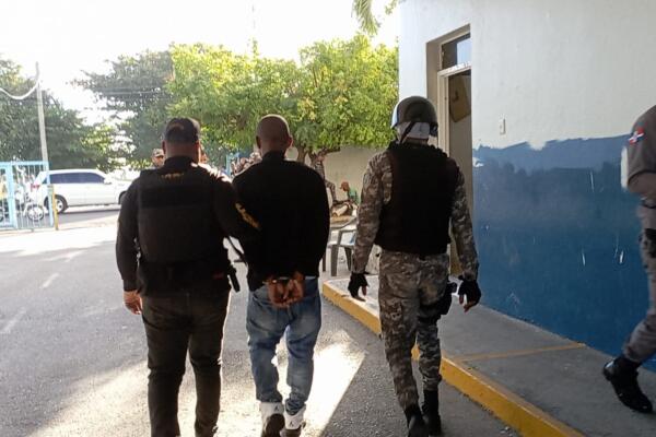 Luis Alfredo Acosta (Peque) se entregó a las autoridsdes. (Foto: fuente externa)