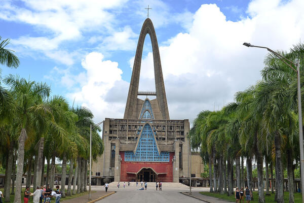Basílica de Higüey, cuyo nombre oficial es basílica catedral de Nuestra Señora de la Altagracia. / Fuente externa.