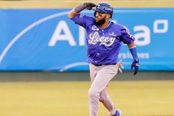 Tigres colocan Serie Final 2-2 con triunfo 3-1 ante Estrellas