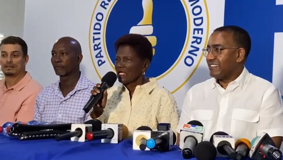 PRM se unifica en Monte Plata en apoyo a alcaldesa Altagracia Herrera. (Foto: Fuente Externa)