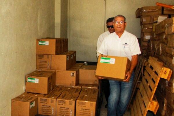 Productores de tabaco dominicano reciben donación de insecticidas.(CDN digital).