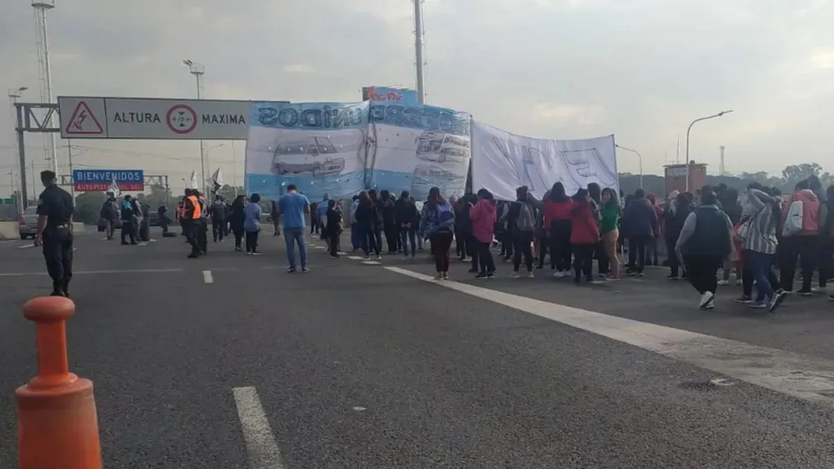 Piden construcción de puente