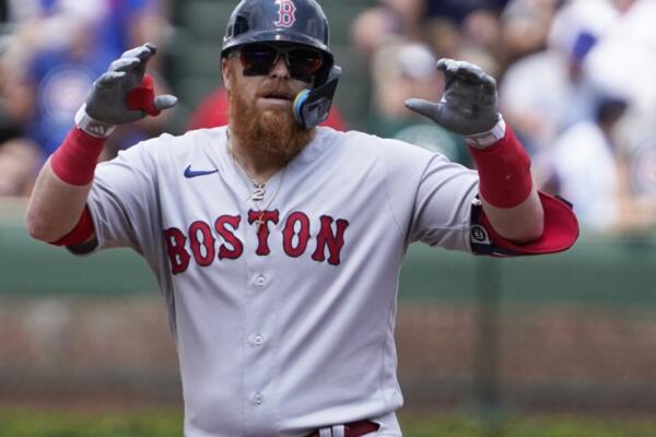 Justin Turner pacta con Toronto por una temporada 