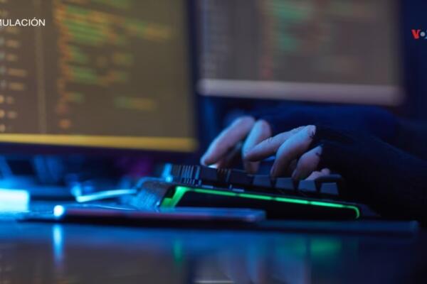 Los ciberataques impactan cada año a gobiernos, bancos, instituciones e individuos. Hasta el 30 de septiembre de 2023, el Centro de Recursos para el Robo de Identidad en EEUU reportó 2.116 casos, lo que supera el récord anual anterior en un 14 %. Foto: fuente externa.