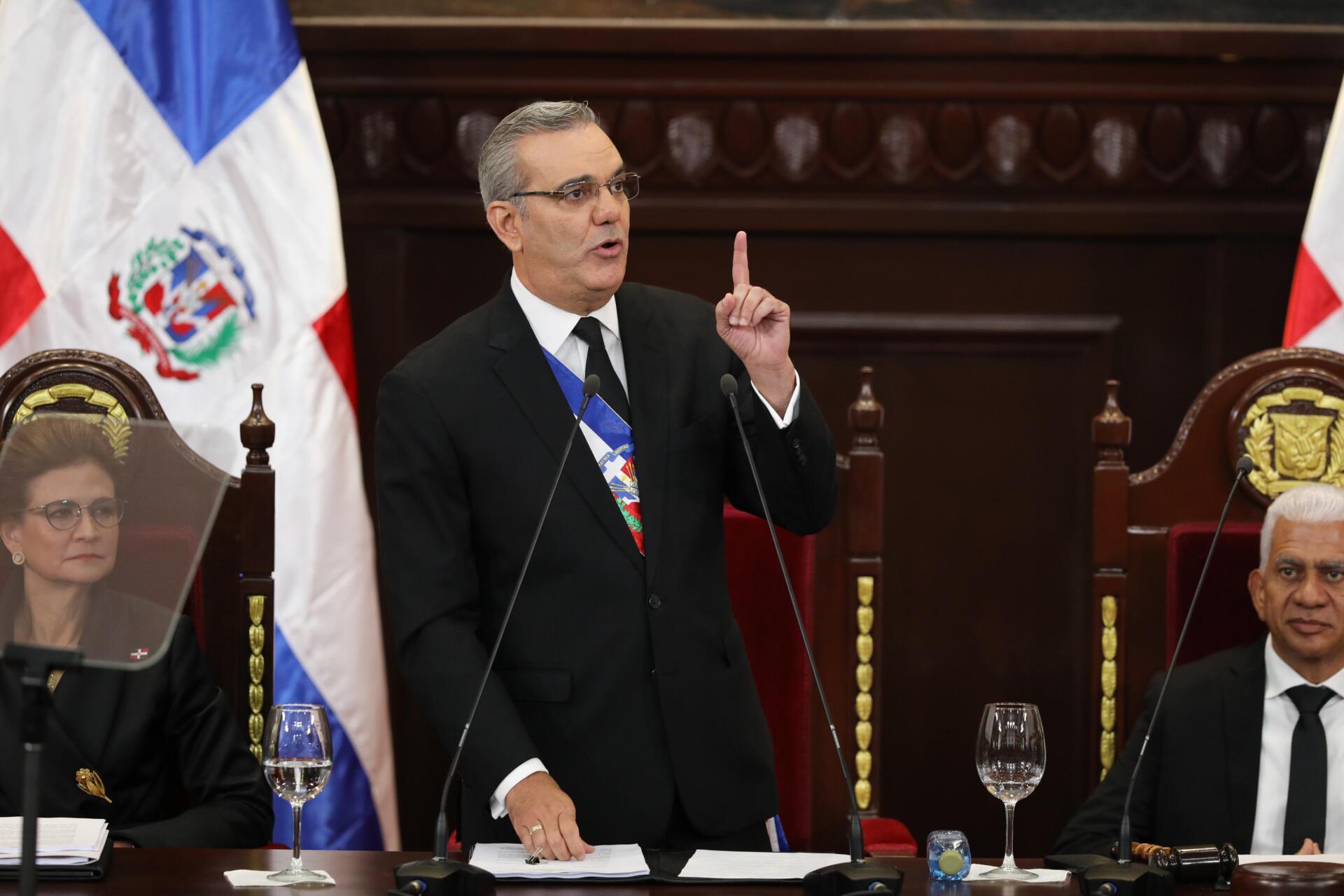 Abinader afirma zonas francas del país siguen viviendo su mejor momento