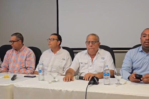 Miembros de los sectores empresariales ligados a la producción agrícola y ganadera. Foto: CDN digital. 