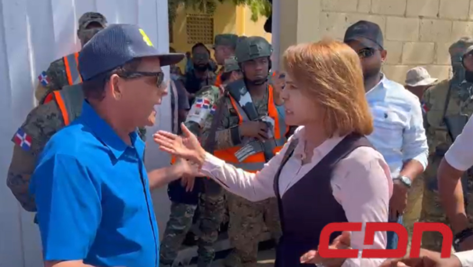 La exsenadora Sonia Mateo y el diputado Darío de Jesús Zapata Estévez. Foto: CDN Digital