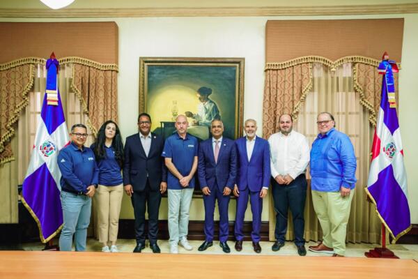 Delegación FIFA visita autoridades del Gobierno para acordar detalles del Mundial de Fútbol