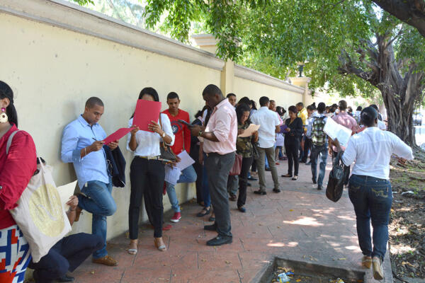 Denuncian violación al código laboral en Villa Altagracia. (Foto: Fuente externa)