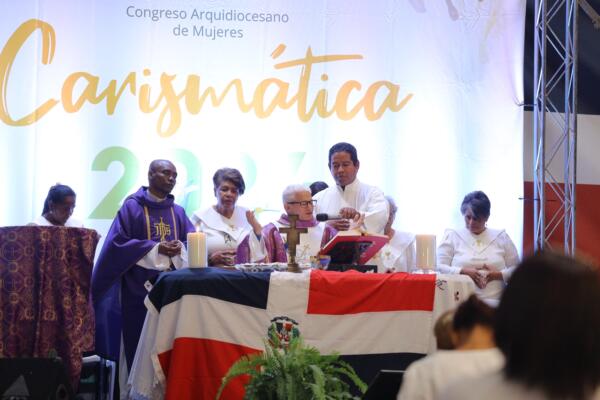En Carismática 2024, llaman a votar por legisladores que respalden la vida