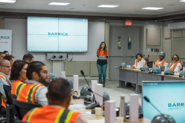 Barrick Pueblo Viejo recibe visita de Fedocámaras . (Foto: fuente externa)