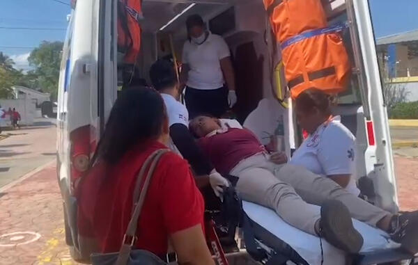 22 estudiantes se intoxican en centro educativo de Cenoví. (Foto: fuente externa)