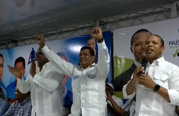 Junior Santos y Milton (Morrison. Foto: CDN)