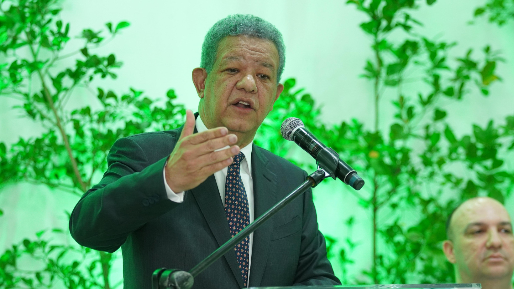 Leonel Fernández no no descartó la unión en las elecciones congresuales. Foto: Fuente Externa