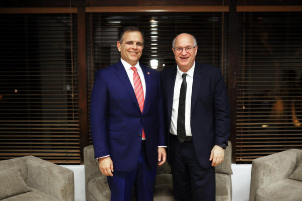 Ministro de Hacienda, Jochi Vicente y presidente del BID, Ilan Goldfajn/ Fuente externa 