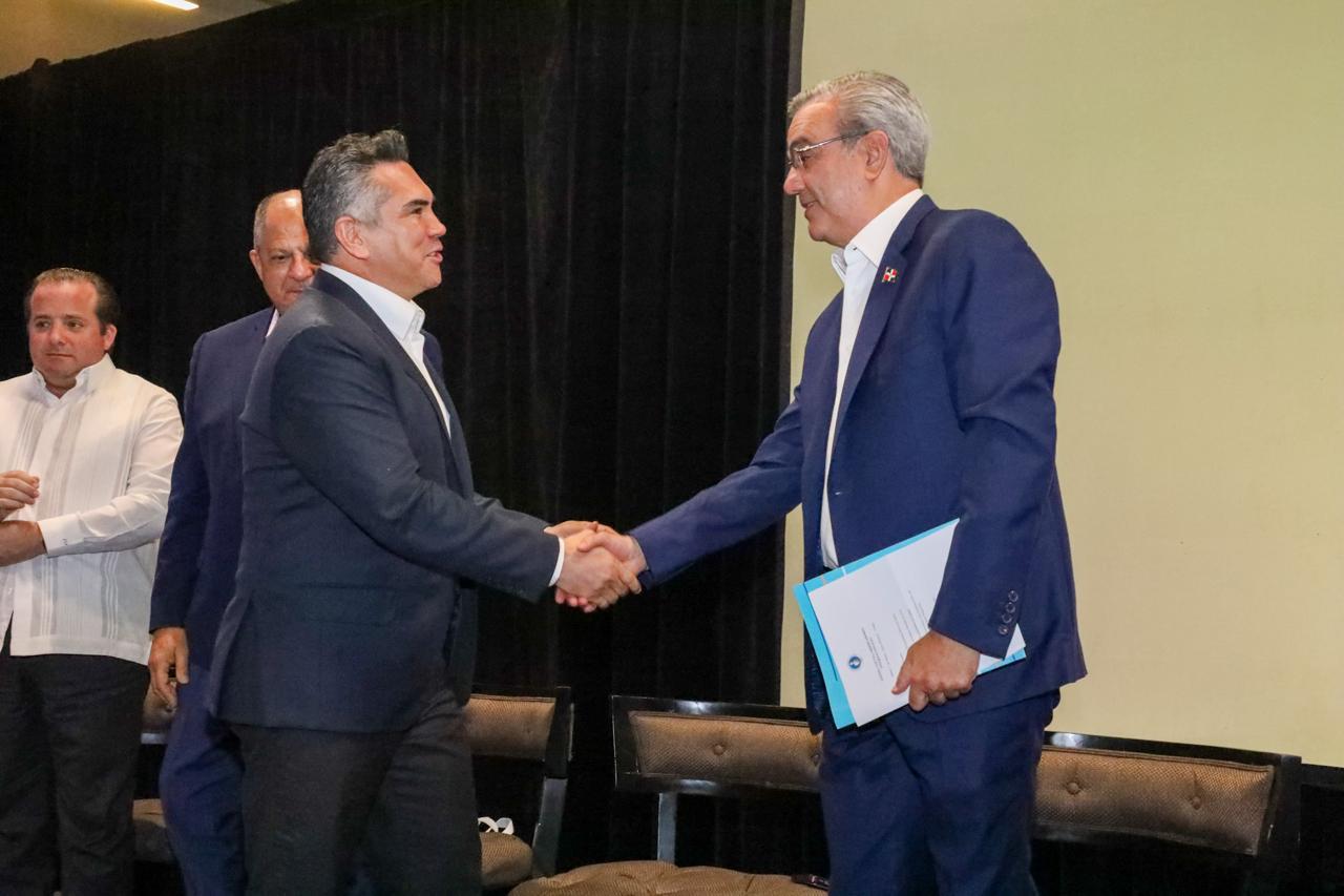 Presidente Abinader se reunió con observadores electoral. Foto. fuente externa
