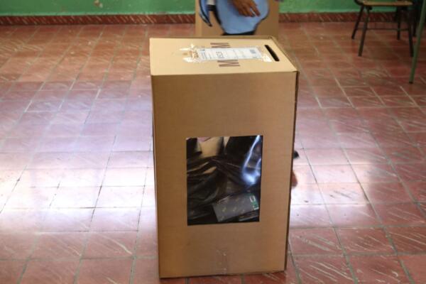 Urna para las votaciones